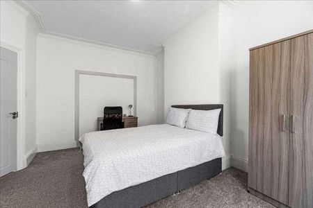 Eton Place, Plymouth, PL1 - Photo 2