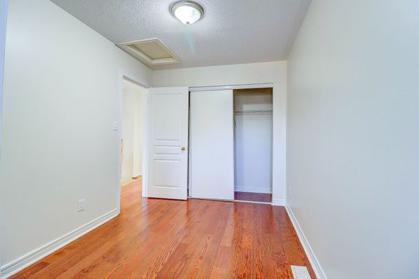 For Lease - 4271A Lawrence Avenue, Toronto, Ontario - Photo 1