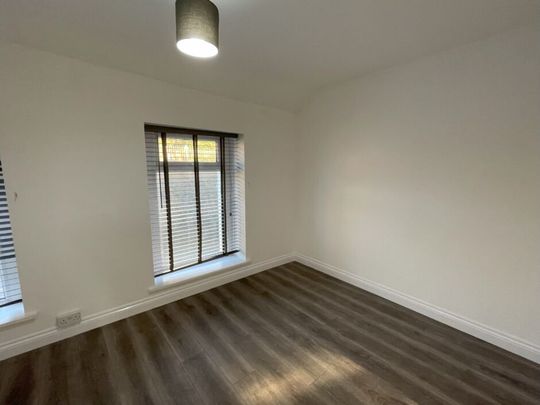 Middle Rd, Swansea, SA5 - Photo 1