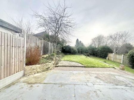 London Road, Brentwood, CM14 - Photo 3