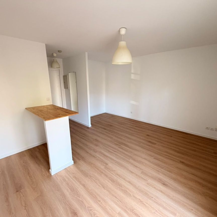 Location Appartement 1 pièce 25m² LONGEVILLE LES METZ 57050 - Photo 1