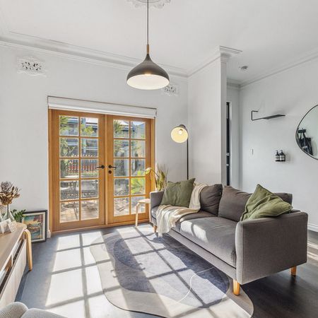 Charming Home in the Heart of Subiaco! - Photo 3
