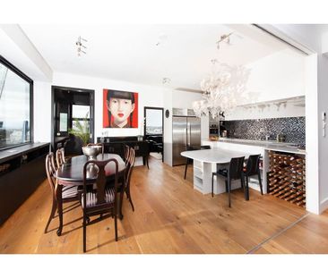 Penthouse Living - Photo 5