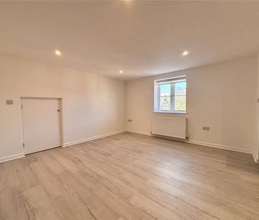 Sherdon House, Reading Road, Sherfield-on-Loddon, Hook, RG27 - Photo 1