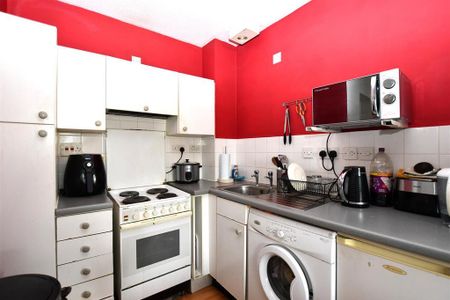 1 bedroom flat to rent - Photo 3