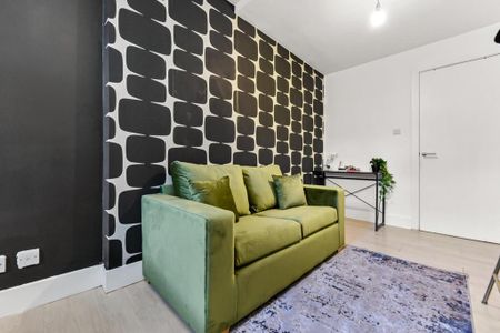 2 bedroom serviced apartment to rent - Photo 2