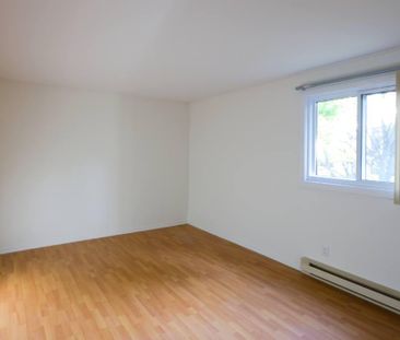 Condo à louer – Grand 4 ½ rénové à Sainte-Foy, secteur Campanile - Photo 3