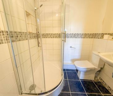 2 bedroom flat to rent - Photo 6