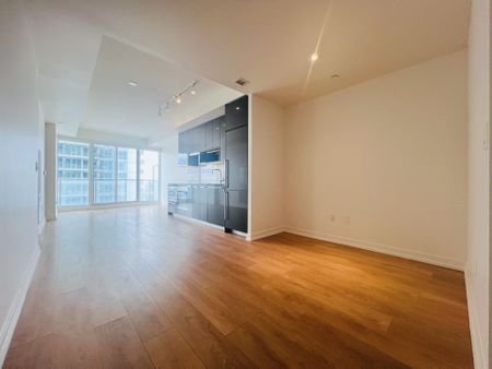 For Lease - 115 McMahon Drive Unit# 3101, Toronto, Ontario - Photo 3