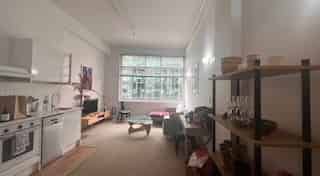 Awesome Location, Iconic Building - Photo 3