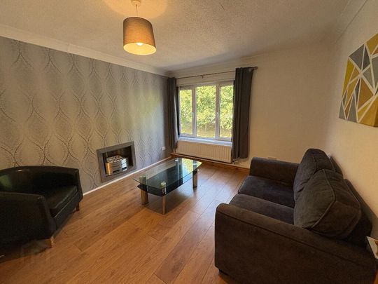 8 Laurel Way, Dunmurry, Belfast, BT17 9PR - Photo 1