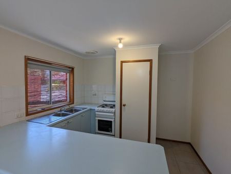 Unit 2/11 Coventry Court - Photo 5