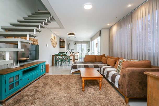 Casa com 2 quartos e 117m² para alugar em Campeche, Florianópolis. - Photo 1