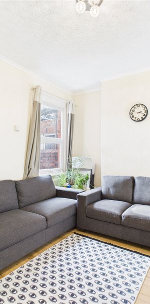 Radstock Road, Reading Radstock Road, Reading - Photo 2