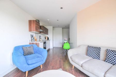 2 bedroom apartment to rent - Photo 3