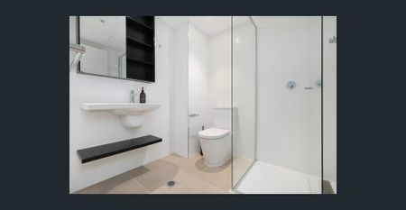 Luxury Living at the Paris End - Photo 4