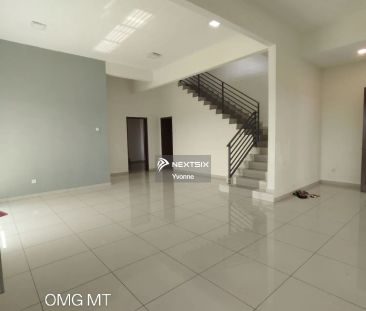 Desa Bayumas @Taman Sentosa Klang 2.5 Storey Semi D House End Lot - Photo 1