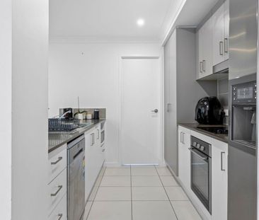 33 Highgate Drive, Flagstone - Photo 3