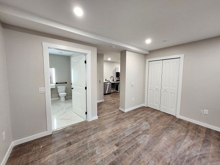 24 Paddock - U4 ( Wheelchair Accessible Unit) - Photo 4