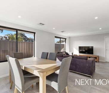 MODERN FULLY FURNISHED HOME - Photo 3