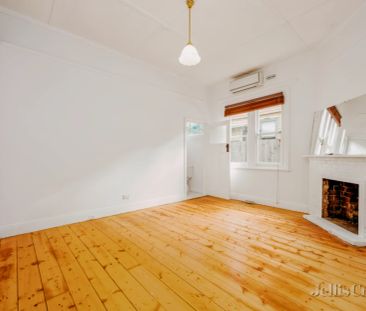 4 Bed, 2 Bath - Photo 2