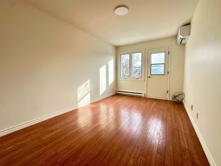 2332 Rue St Jacques, Montréal (Le Sud-Ouest), QC H3J - Photo 4