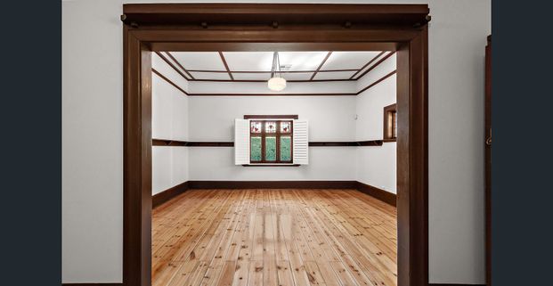 Grand and elegant haven in a prized pocket of Hawthorn - Photo 1