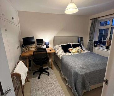 Courtwood Close, Salisbury, Wiltshire, SP1 - Photo 4