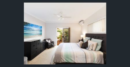 Exceptional Family Home in Kenmore - Photo 5