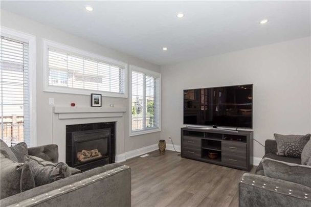 For Lease - 43 Crew Crescent, Vaughan, Ontario - Photo 1