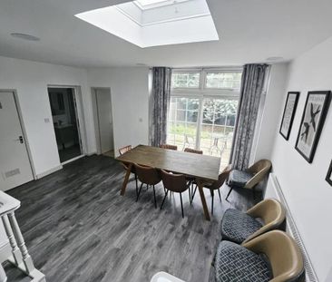 3 bedroom semi-detached house to rent - Photo 3