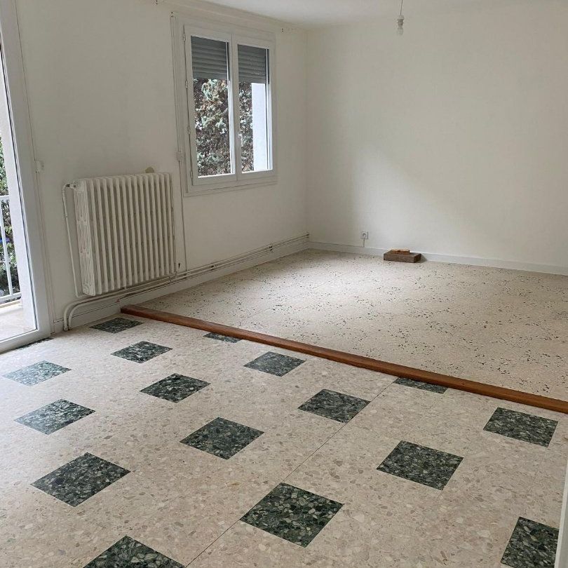 Location Appartement 4 pièces 79m² SETE 34200 - Photo 1