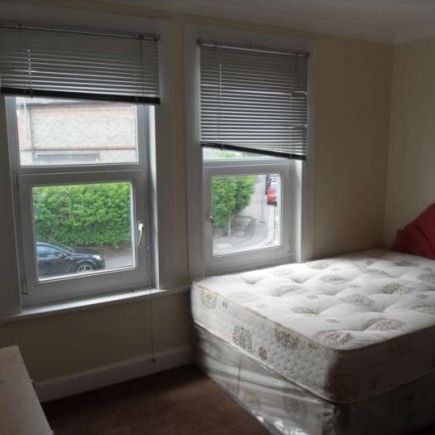 3 Bed - Liverpool Road, Reading - Photo 1