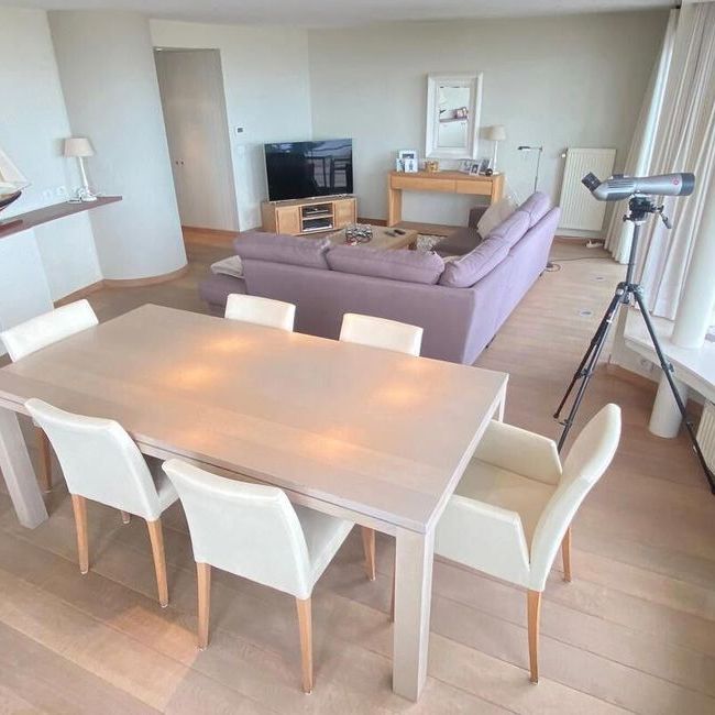 Appartement te huur in Knokke voor € 2.500 met 3 slaapkamers - Photo 1