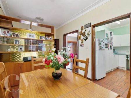 “4 Month Lease Only” - Photo 3