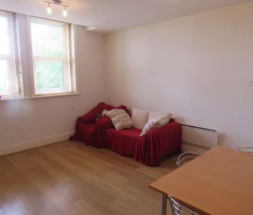 Garstang Road Flat, PRESTON, Lancashire PR2 8JS - Photo 1