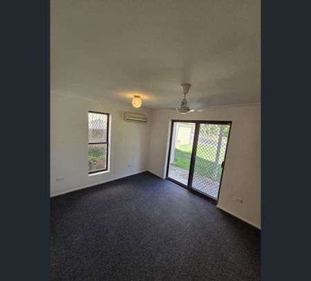 14 Orana St, Redbank Plains, Qld 4301 - Photo 4