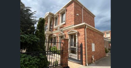 RARE OPPORTUNITY TO LIVE IN A RIPPLESIDE ICON - Photo 3