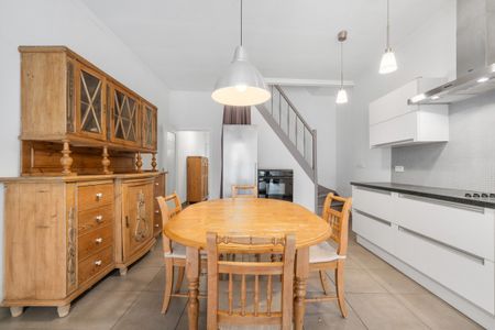 Zeer ruime 4 Slaapkamerwoning met tuin in Gent te huur - Photo 4