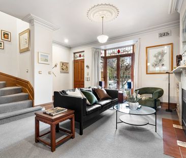 Timeless Emerald Hill Elegance - Photo 4