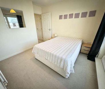 Norton Way, Poole, BH15 - Photo 3