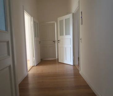 Erstklassige 3 Zimmer-Altbauwohnung mit gehobener Ausstattung in de... - Photo 1