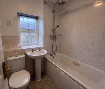 Premier Way, Kemsley - Photo 5