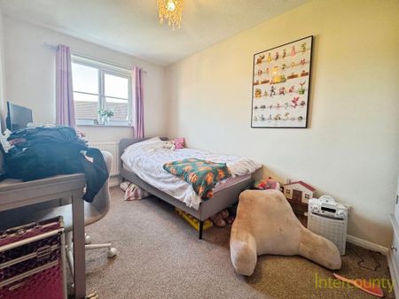 2 bedroom semi-detached house to rent - Photo 4