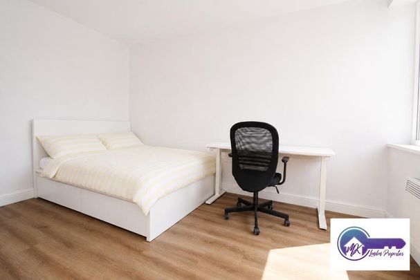 3 Bedroom Flat To Rent - Photo 1