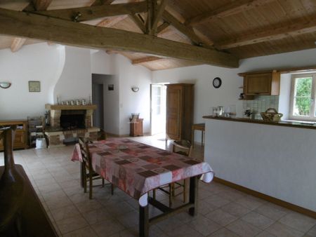 Location Maison 4 pièces 104m² - Photo 2