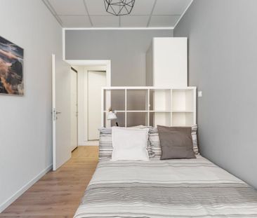 Via Privata Minturno, Milan, Lombardy 20127 - Photo 2