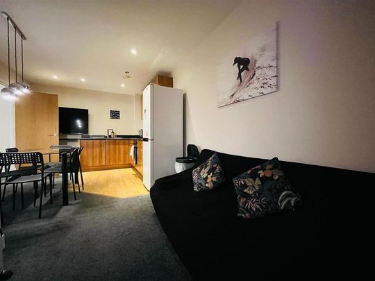 3 bedroom apartment to rent - Photo 1