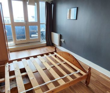 London Road - Photo 3