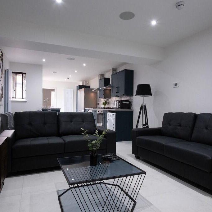 6 bedroom house to rent - Photo 1